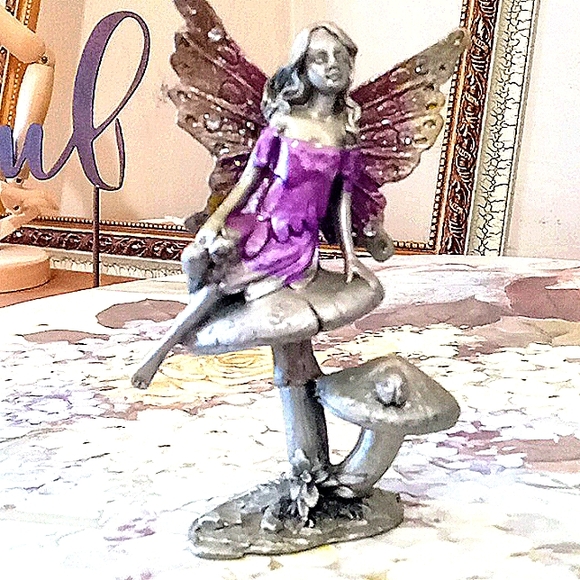 Solid Prwter Fairy Sitting on Mushrooms - Picture 5 of 10